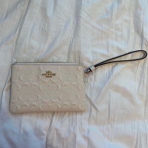 NWOT Coach Wristlet